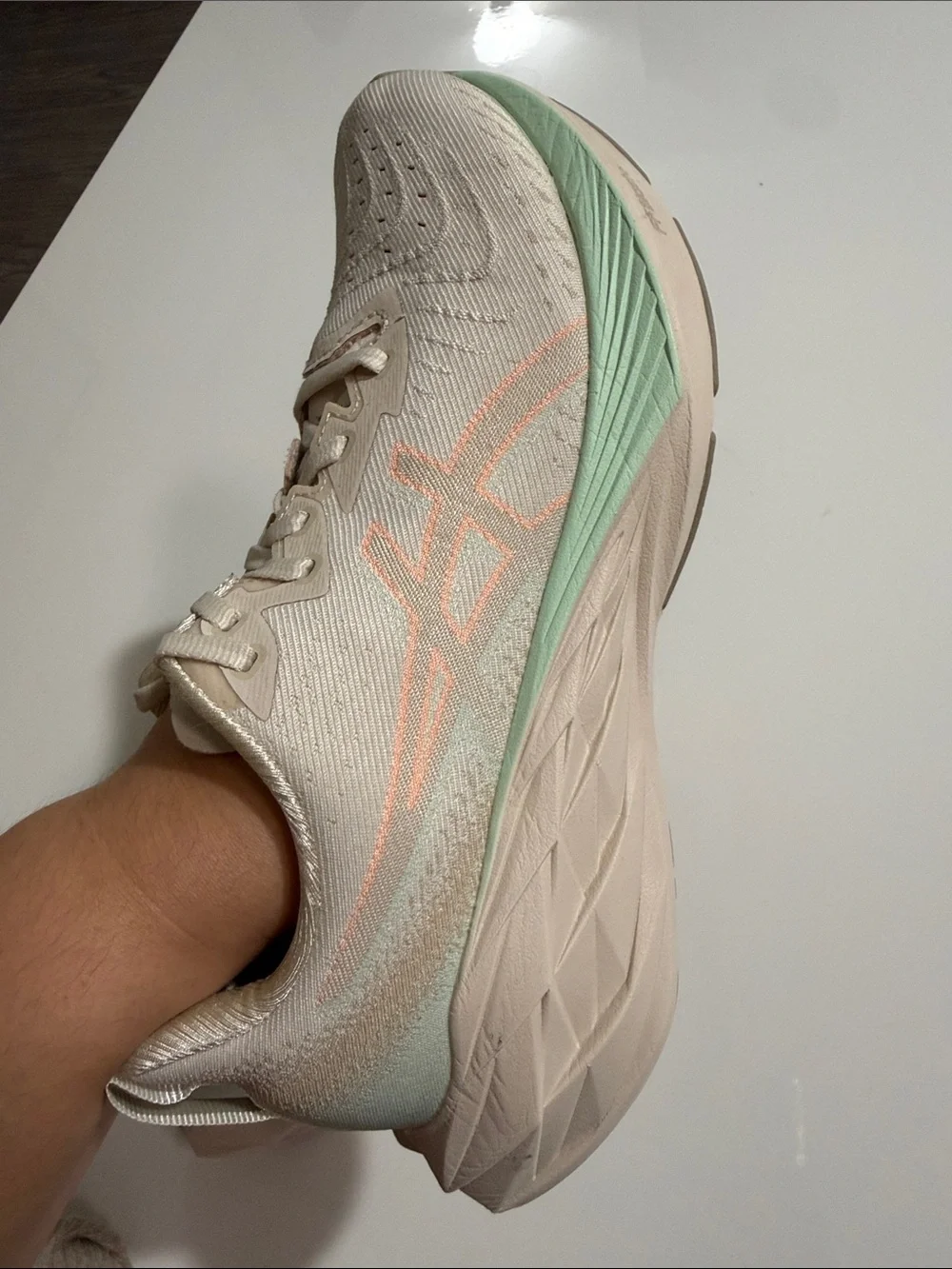 ASICS Novablast 4 Oatmeal Moonrock Women Sz 8.5